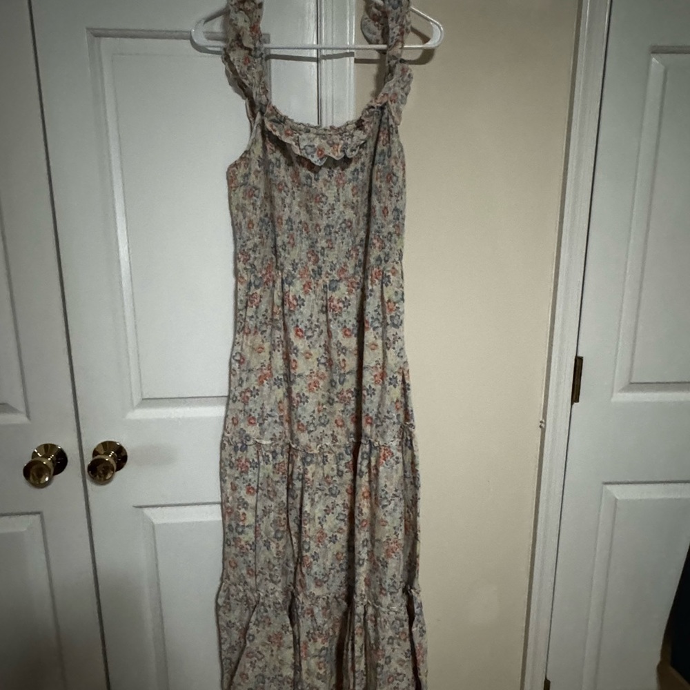 Floral Sleeveless Maxi Dress
